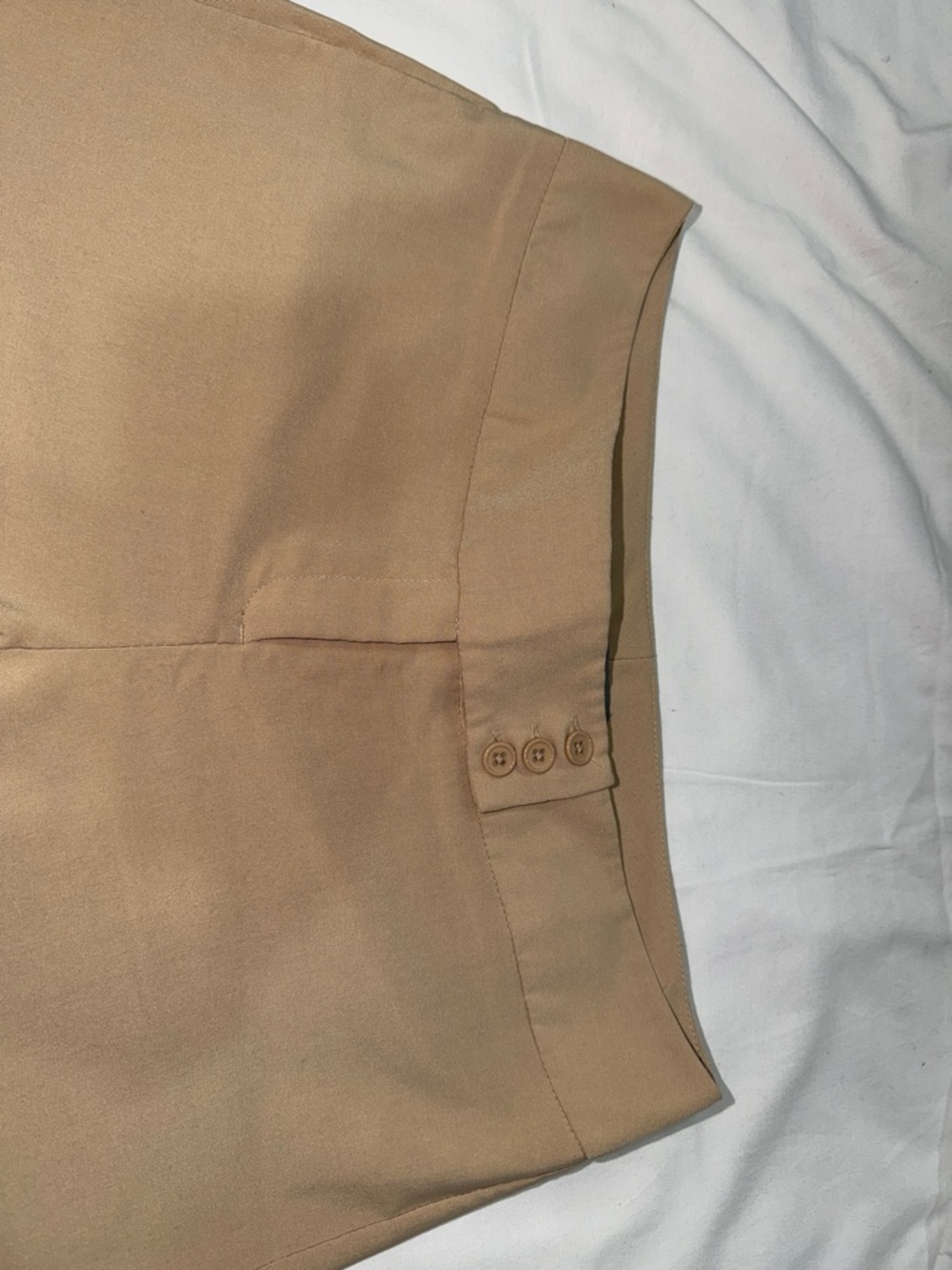Classic High-Rise Capris in Tan
